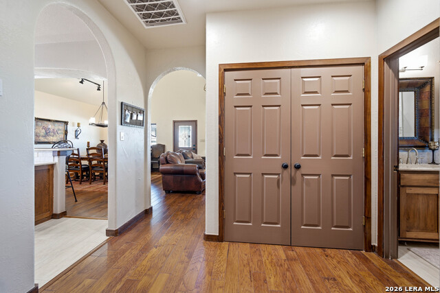 106 County Road 253 Property Photo 24