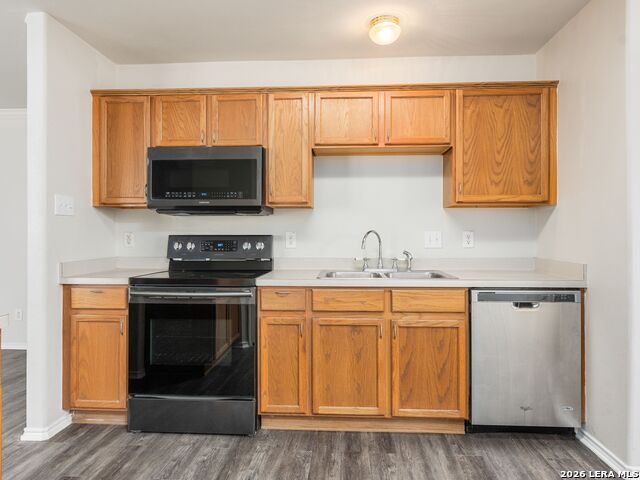4307 Camfield Property Photo 10