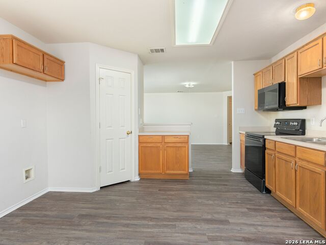 4307 Camfield Property Photo 11