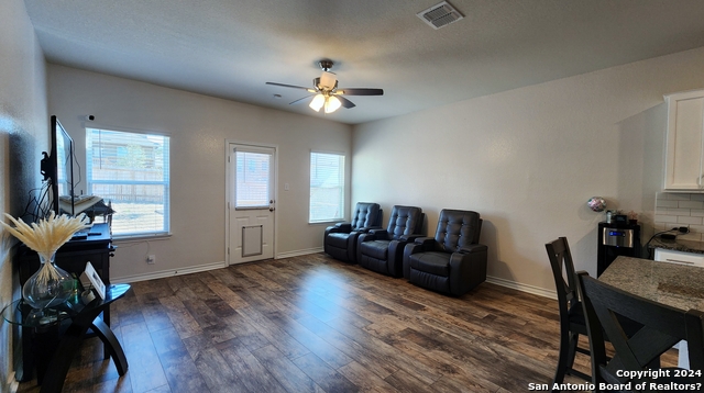 1718 Moonstone Bay Property Photo 7