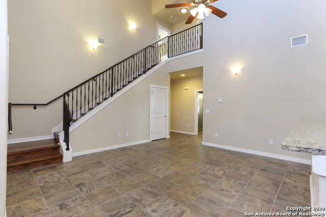 213 Circle Ct Property Photo 5