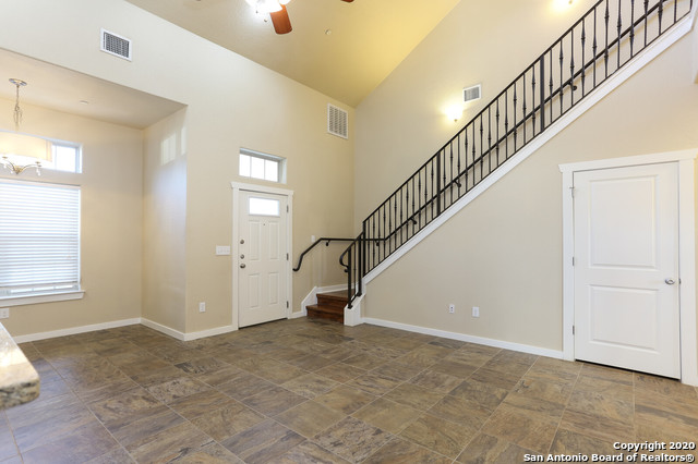 213 Circle Ct Property Photo 8