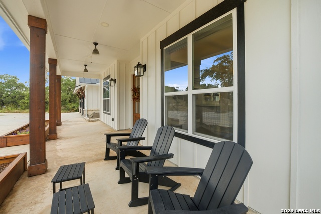 120 County Road 3828 Property Photo 9