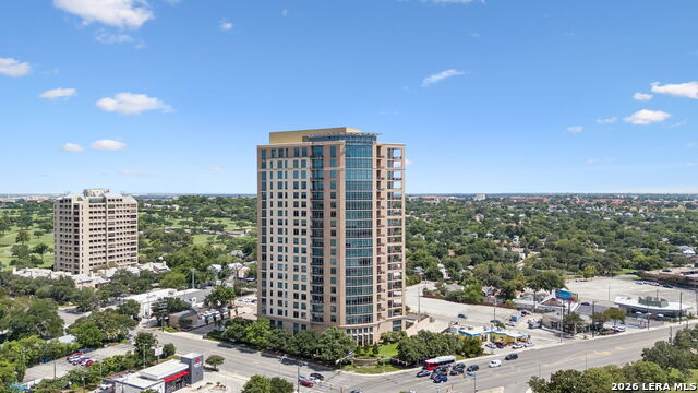 4242 Broadway Property Photo 1