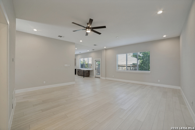 1618 W Lawndale Dr Property Photo 5
