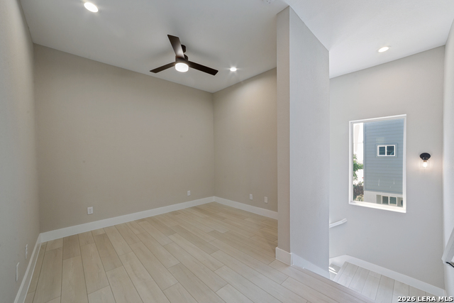 1618 W Lawndale Dr Property Photo 14