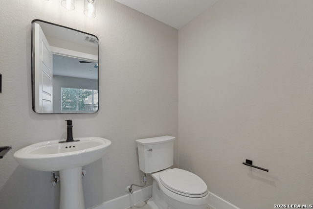 1618 W Lawndale Dr Property Photo 16