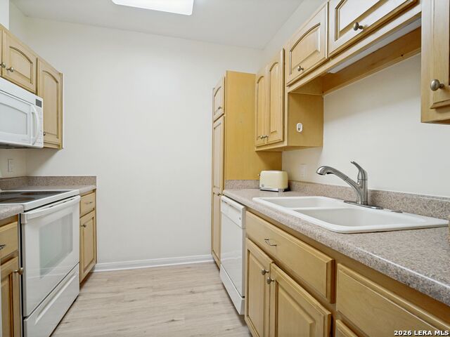 1 Towers Park Lane Property Photo 8