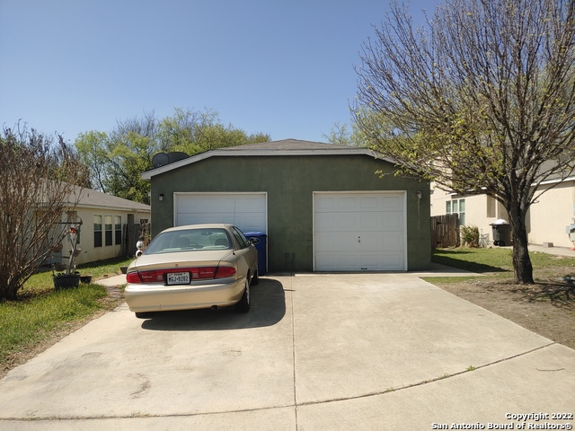 3834 Maverick Crk Property Photo 3