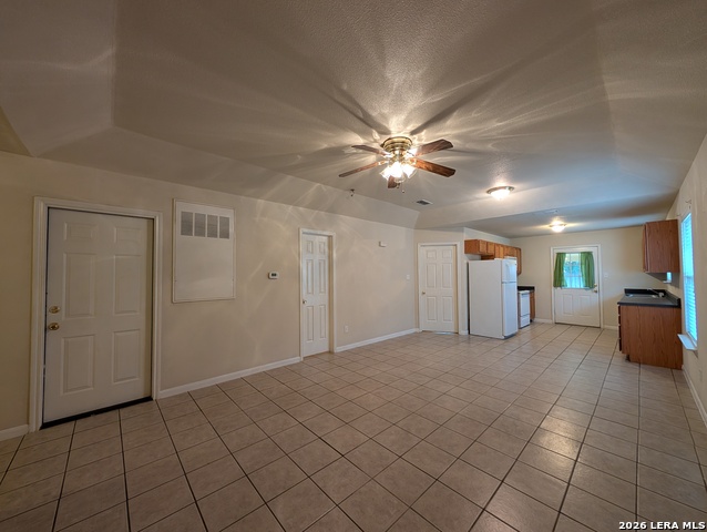 956 Misty Acres Dr Property Photo 3