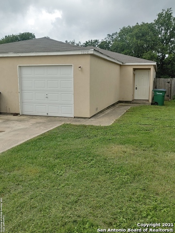 3858 Maverick Crk Property Photo 3
