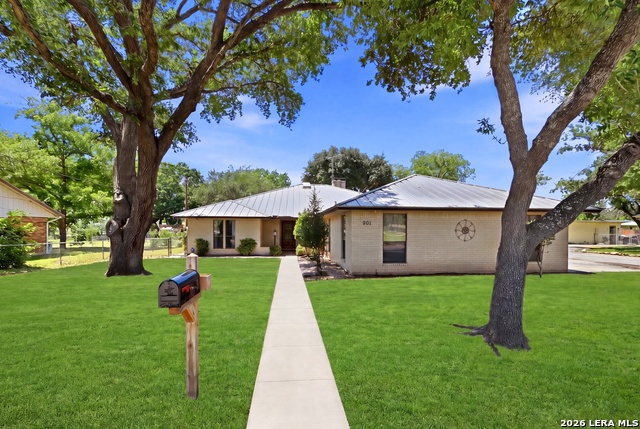 901 Gentilz Property Photo 2