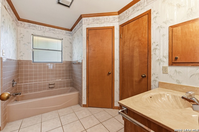 901 Gentilz Property Photo 19