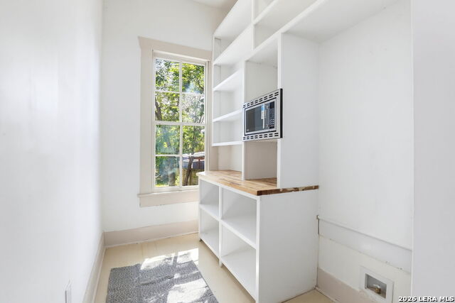 824 N Pine St Property Photo 17