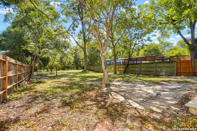 824 N Pine St Property Photo 28