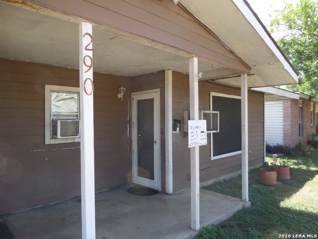 290 Harcourt Ave. Property Photo 2