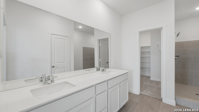 1304 Apron Trl Property Photo 34