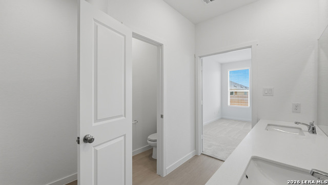 1304 Apron Trl Property Photo 35