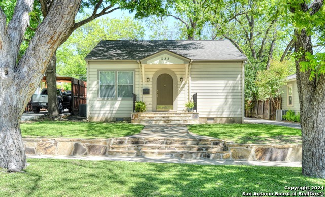 333 Redwood St Property Photo 2