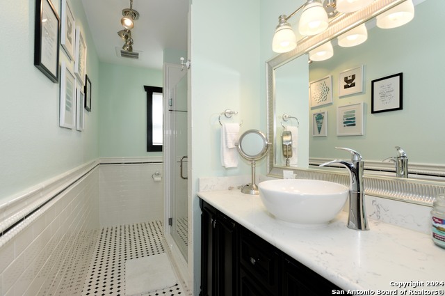 333 Redwood St Property Photo 21