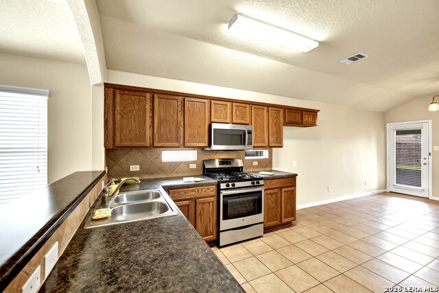 1048 Lilac Wind Property Photo 8