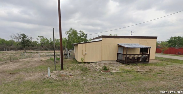 385 N Railroad St Property Photo 1