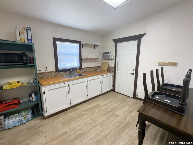 385 N Railroad St Property Photo 5
