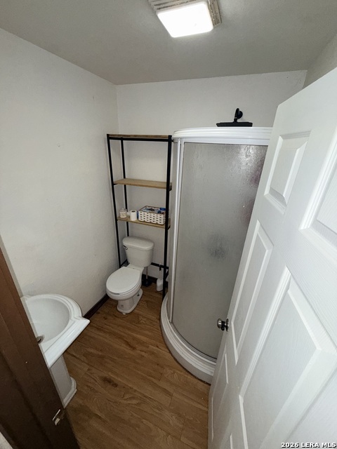 385 N Railroad St Property Photo 11