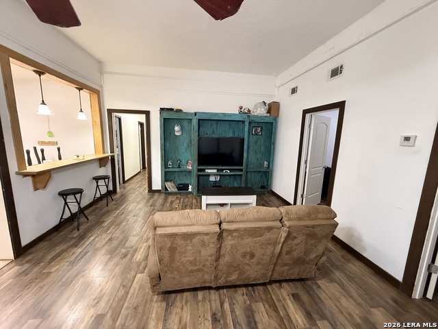 385 N Railroad St Property Photo 12