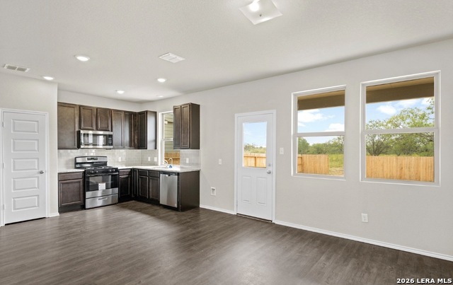 5118 Sandstone Way Property Photo 4