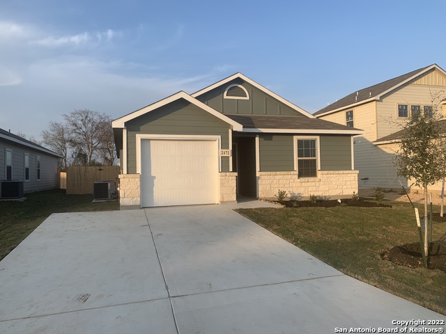 2172 Darst Dr Property Photo 1