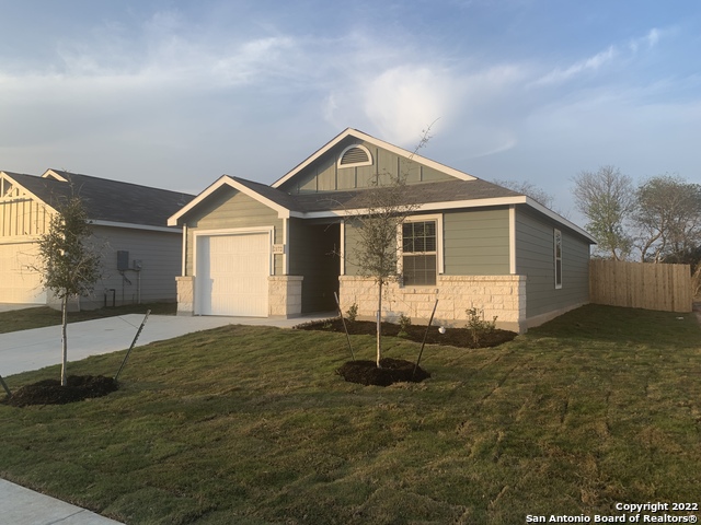 2172 Darst Dr Property Photo 2