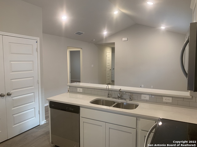 2172 Darst Dr Property Photo 10