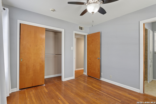 406 E Rector St Property Photo 16