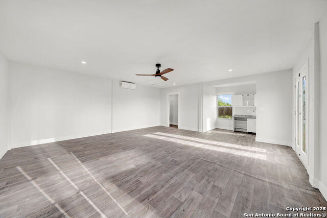 538 Ala Blanca Property Photo 2