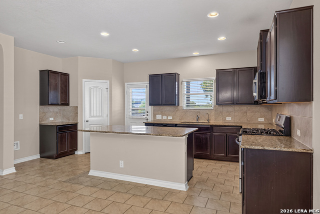 14918 Goldfinch Way Property Photo 11