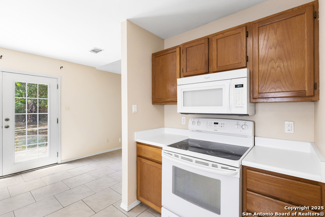 265-267 Lohmann Property Photo 9