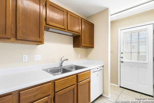 265-267 Lohmann Property Photo 12