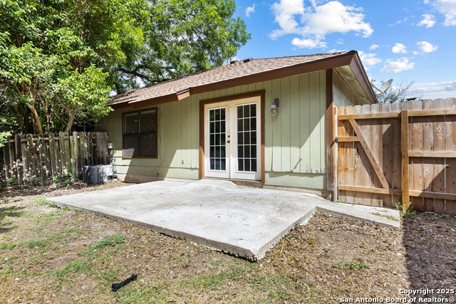 265-267 Lohmann Property Photo 17