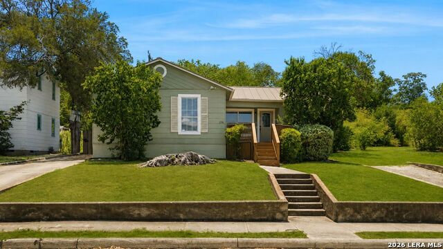 276 Claremont Ave Property Photo 1