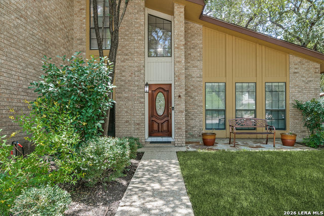 4206 Rustic Mdws Property Photo 3