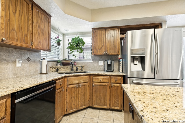 4206 Rustic Mdws Property Photo 11