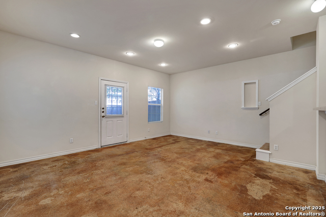 7823 Kingsbury Wood Property Photo 6