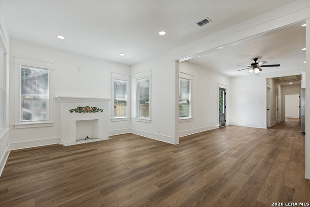 547 W Highland Blvd Property Photo 2