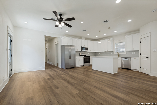547 W Highland Blvd Property Photo 3
