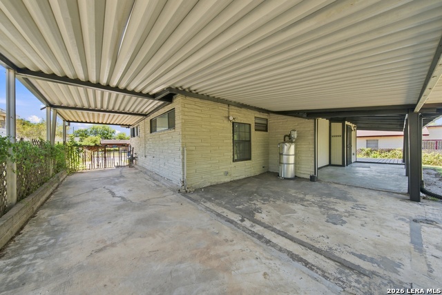 2947 Lasses Blvd Property Photo 32