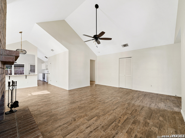 21142 Sierra Crest Property Photo 9