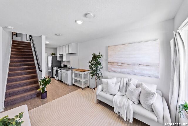 5035 Daisy Blossom Property Photo 5