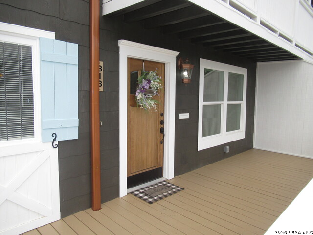 313 Natalen Property Photo 2