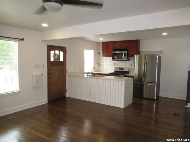 313 Natalen Property Photo 4